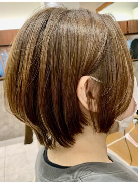 オアシスアヴェダ 東武船橋(OASIS AVEDA) 丸みかわいい♪ショート