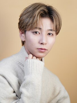 オーシャントウキョーシブヤ(OCEAN TOKYO shibuya) ナチュラルセンターパートミルクティーベージュ