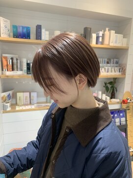 バズ(BUZZ) ブリーチありのピンクブラウン＊岡本