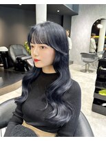 ブルーブラック レイヤーカット 韓国ヘア