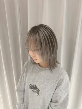 ルクール ヘアー プレジー(Le Coeur HAIR Plaisir)の写真/【ウィービングコンテスト全国1位】カラーリスト[横山]が創るデザイン性の高いカラーに周りの視線も釘付け!