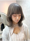 くびれボブ×グレージュ