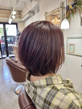 エラム(Elam) ツヤ感あふれる大人ショートボブ