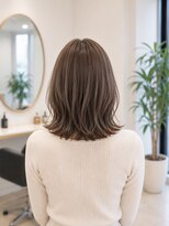 ファクトリーファイブ(Factory5) 小顔外ハネミディアムアッシュ20代30代40代くびれミディ韓国ヘア