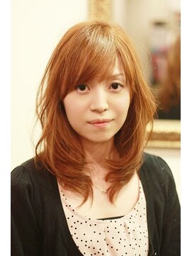 グロッシー(GLOSSY) ゆるカールセミロング