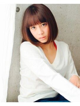 エイミーバイアフロート(amie by afloat) 大人カジュアルなコケティッシュ艶ボブ◎