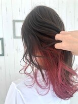 ラウレア(Laule'a)&nbsp;個性派におすすめビビッとピンクなインナーカラー