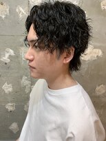 アカ(ACA)&nbsp;センターパートツイストスパイラルパーマツイストパーマ札幌大通