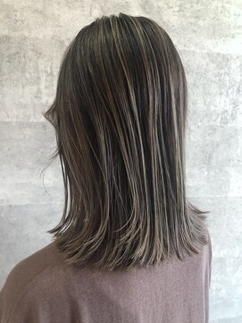 3と5(サントゴ) グレージュ3Dハイライト