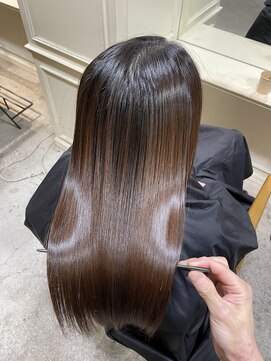 ロロ(ro-ro) 【恵比寿 ro-ro】枝毛が減る髪質改善トリートメント