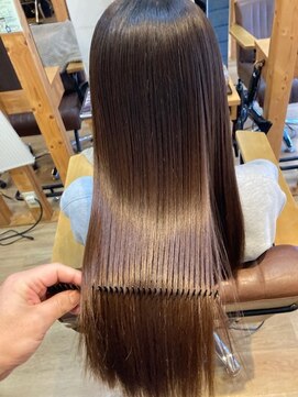 グランバイ アトリエドングリ(Grand × AtlierDonguri) お客様髪質改善データ1002（酸性縮毛矯正）