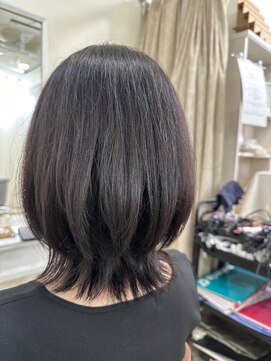ヘアアンドネイル シーソー(Hair&Nail Seesaw) ウルフカット
