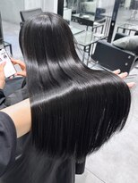 ラボ バイ アンキシム(Labo by AHNKISM)&nbsp;ミディアムレイヤーカットストレート艶髪縮毛矯正堀江