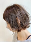 動きのあるシースルーボブ_ダークラベンダーアッシュ