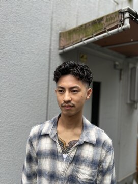 デン 仙台店(DEN) フェザーパーマ/スパイキーショート[榴岡/メンズ/理容室]