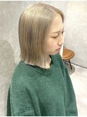 花田/切りっぱなしボブブリーチハイトーンミルクティー下北沢