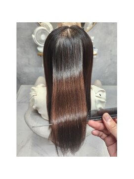 フィーバイカルフール 草加店(Fee by carrefour) 【髪質改善】ストレート/バブルエステ/艶髪