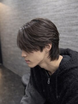 ローグ(ROGUE) 毛流れショートウルフ