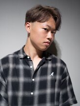 ヘアカフェ ブーン(Hair Cafe Boon)&nbsp;ハイトーン×韓国風センターパート
