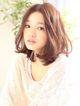 ファヴォリ(favori) 【favori　自由が丘】エアリーな質感のふんわりやわらかボブ