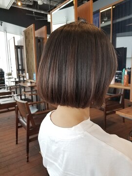 グランエクラ バイフルショウ(GRAND ECLAT by FURUSHO) 大人可愛い20代30代40代 ストレートAラインボブを似合わせ