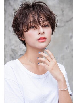 ロジッタ(ROJITHA) 【ROJITHA】ニュアンスショート×うざくしゅバング