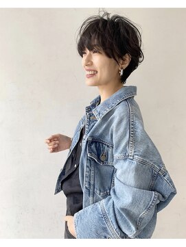 グロウミドル(GROW middle) 大人可愛いゆるふわ黒髪ショートヘア【middle】丸岡奈央