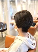 大人かわいいカーキグレージュくびれショート/亀戸