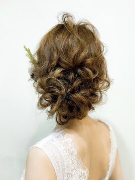 リディア 新宿東口店(Rydia) お呼ばれヘアの王道★ルーズアップスタイル 結婚式 二次会