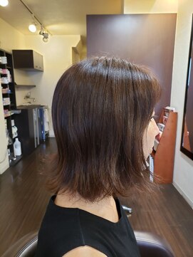 ヘアメイク ビス(Hair Make Bis.) 切りっぱなしボブ