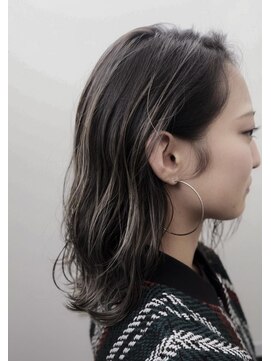 コルバース(COL BIRTH) 【COL BIRTH】コントラストハイライト　切りっぱなしボブ