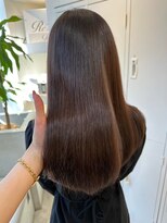 ジーナ 本八幡(Zina)&nbsp;大人かわいい20代30代40代小顔ショコラベージュ　Zina本八幡