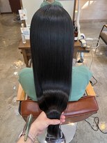 スアバイキキ(SuA by kiki.)&nbsp;似合わせカット/透け感バング/ぱつっとボブ/韓国ウェーブ[千葉]