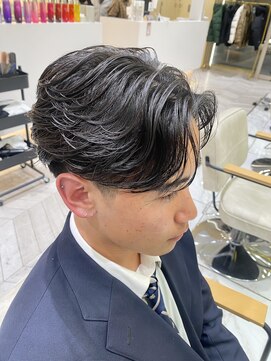 ゼスト フィーノ(ZEST fino) フェザーパーマニュアンスパーマカルマパーマメンズパーマ