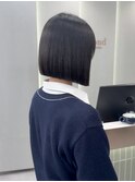 イメチェン外ハネボブ美髪ワイドバングミディアム縮毛矯正ボブ