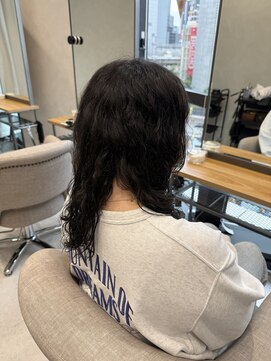 クラッチ 梅田茶屋町店(CLUTCH) くせ毛を活かすカット/髪質改善/美髪カラー【大阪/梅田】