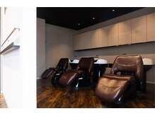 メンズサロンブッシュ 水広店(Men's salon BUSH)の雰囲気（リラックス出来るシャンプー空間[メンズ/メンズパーマ]）