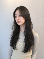 ウニカ デ ビエモン(UN1CA de BIEMON)&nbsp;レイヤーカット×透明感カラー