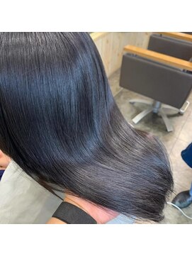 ヘアープロデュース フルブルーム うる艶ストレート(髪質改善・縮毛矯正)20・30代