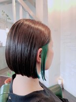 リンネ ヘアサロン(linne hairsalon) インナーカラーグリーンスタイル