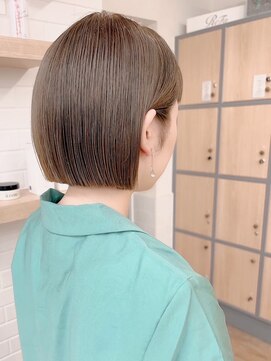 ネオリーブ クーロ(Neolive curro) 小顔ボブ×美髪[ぱつっとボブ/縮毛矯正/横浜韓国]