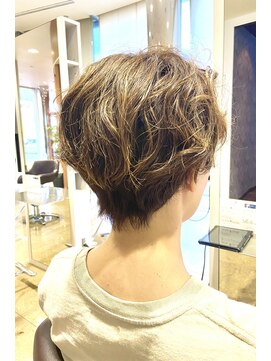 レッド(ReD) くせ毛ショートマッシュ