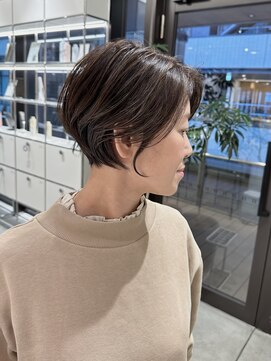 ステアケース 武蔵小杉店(stair:case) 白髪ぼかし/ハイライト/大人ショート/丸みショート