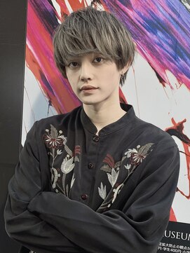 ユーフォリア 渋谷グランデ(Euphoria SHIBUYA GRANDE) ラウンドマッシュ　スモーキーベージュ