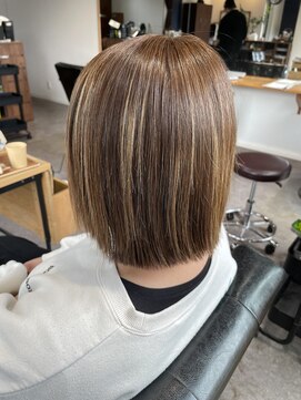 チュコラ(Chucola) 切りっぱなしボブ