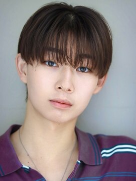 オーシャントーキョー サニー 原宿(OCEAN TOKYO Sunny) シースルーショートフェザーショート韓国マッシュダウンパーマ