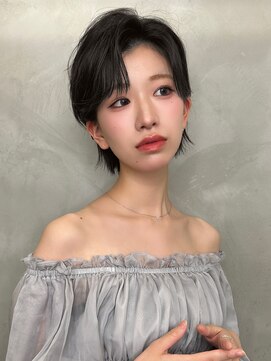 ロンドプロフィール 浦和(Lond profil) 大人可愛い20代30代40代黒髪前下がりショートボブ丸みショート◎