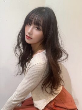 ユーレルム(U-REALM) 韓国風レイヤー/ロングレイヤー/美髪レイヤー/ローレイヤー/黒髪