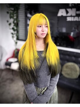 ディーカヘアーセンダイ(Di KA HAIR sendai) ビビッドイエロー×ブラック(エンドカラー+セクション)