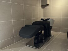 ジレス(Jiles)の雰囲気(江坂/Men's/メンズ/パーマ/曲がる縮毛矯正/メンズサロン)